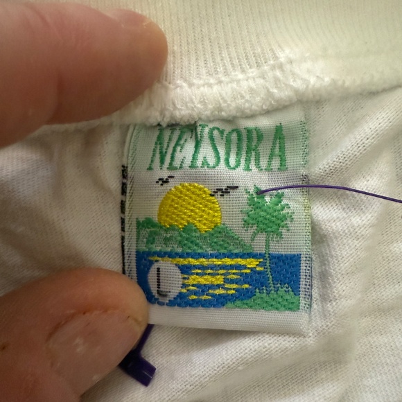 Neysora UCV “Sí” University Graphic Tee White Regular - Picture 5 of 8